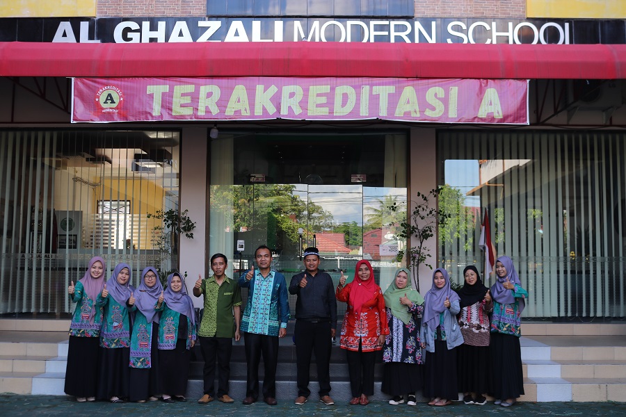 kunjungan-bgp-kalimantan-tengah-ke-smp-it-al-ghazali-palangka-raya
